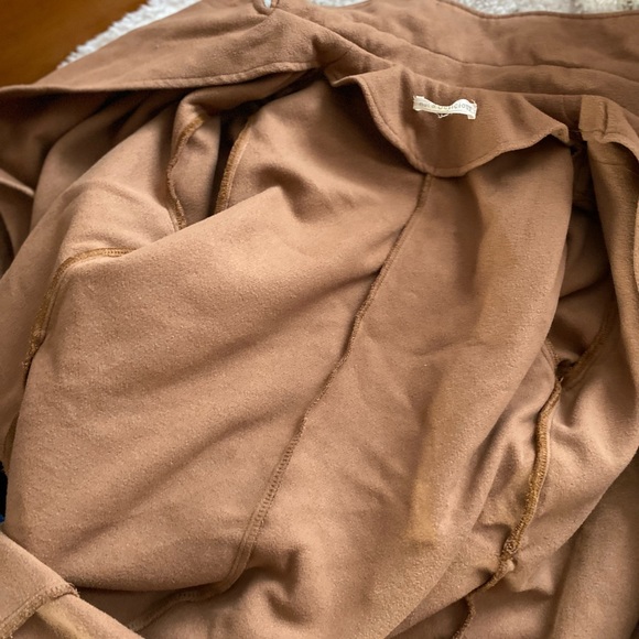 Long light brown trench warm winter fall - Picture 4 of 4